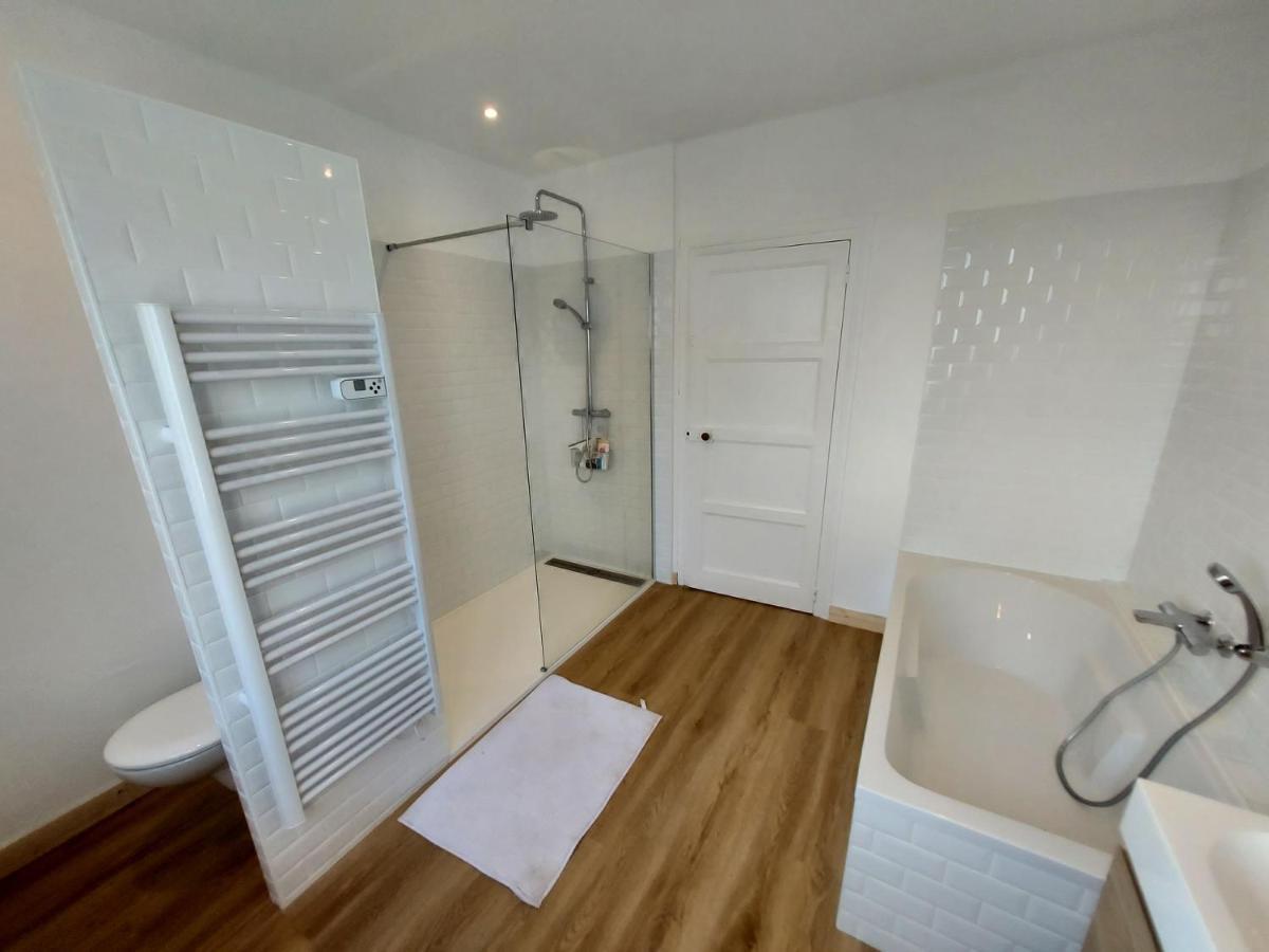 Maison Au Coeur Du Bourg, Plages A Pied Plougasnou Eksteriør bilde